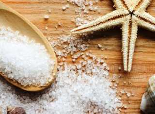 Помогает ли морская соль от выпадения волос, как ей правильно пользоваться